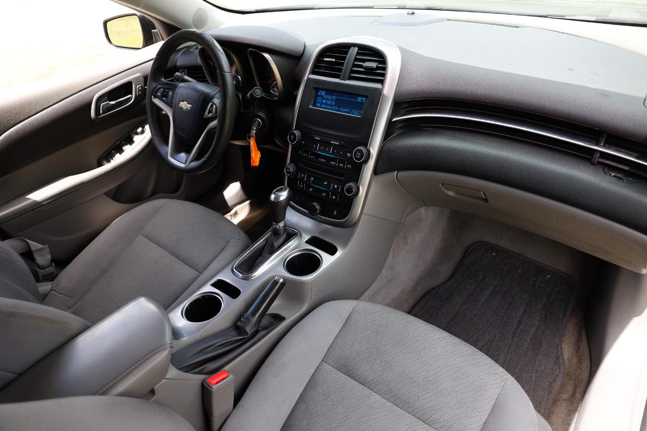 Chevrolet Malibu  2015