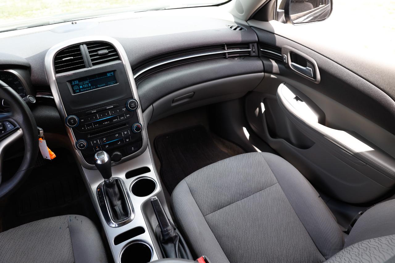 Chevrolet Malibu  2015