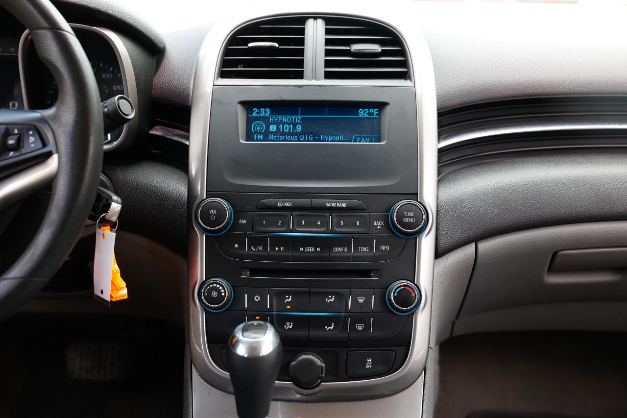 Chevrolet Malibu  2015