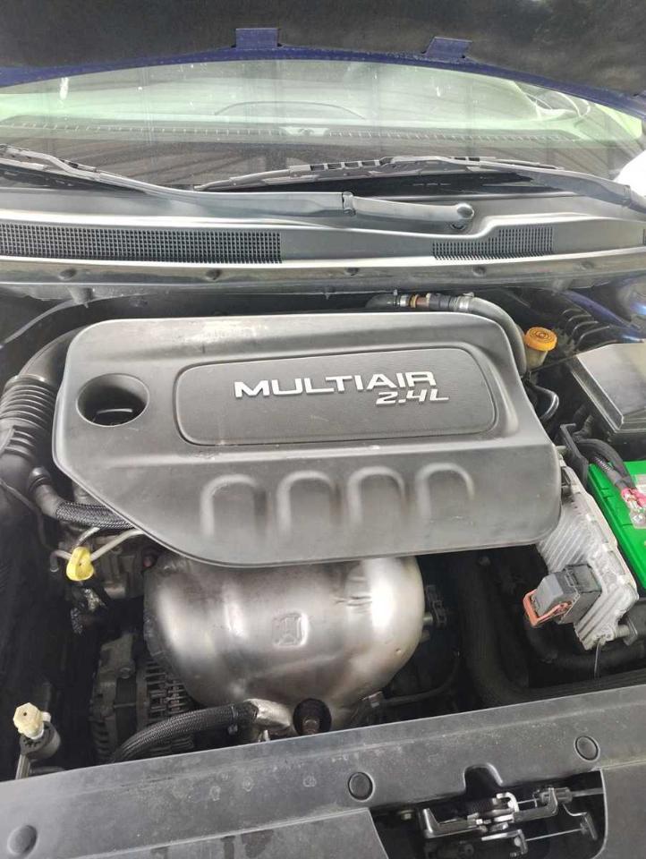 Chrysler 200  2016