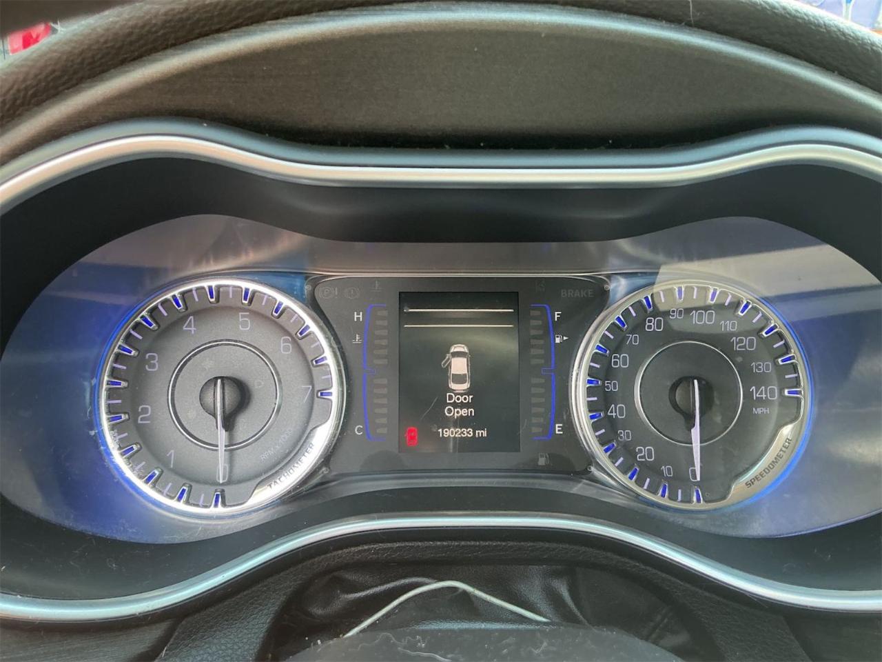 Chrysler 200  2016