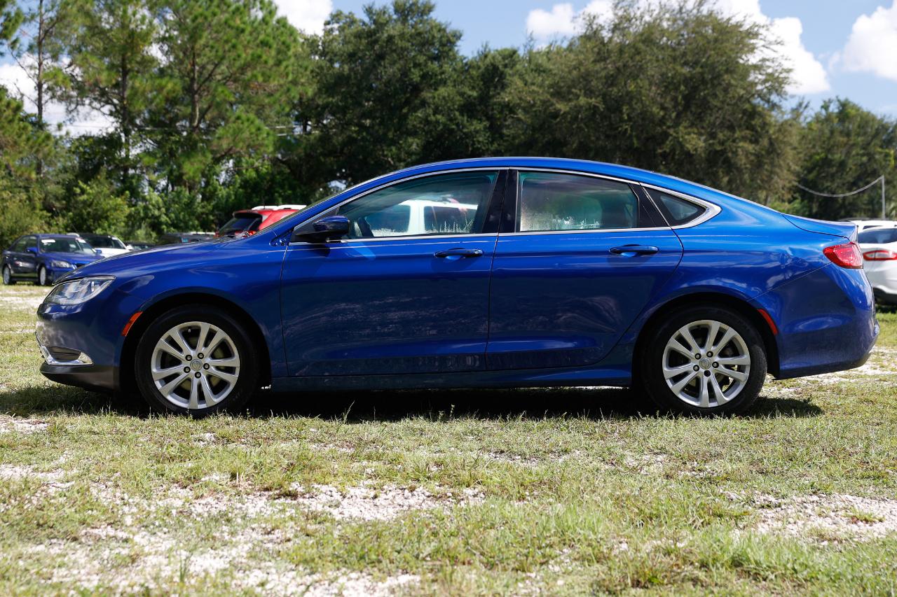 Chrysler 200 photo 3