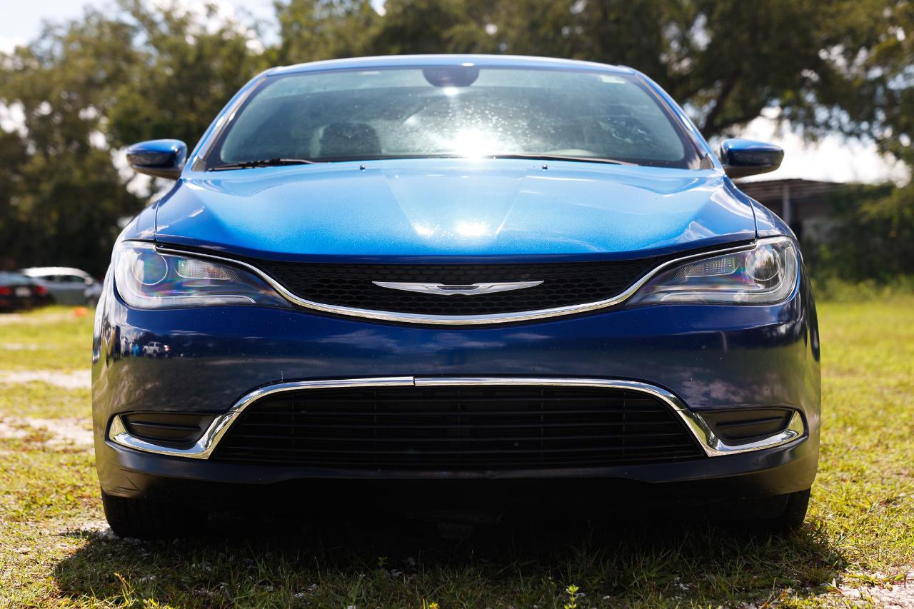 Chrysler 200 photo 19
