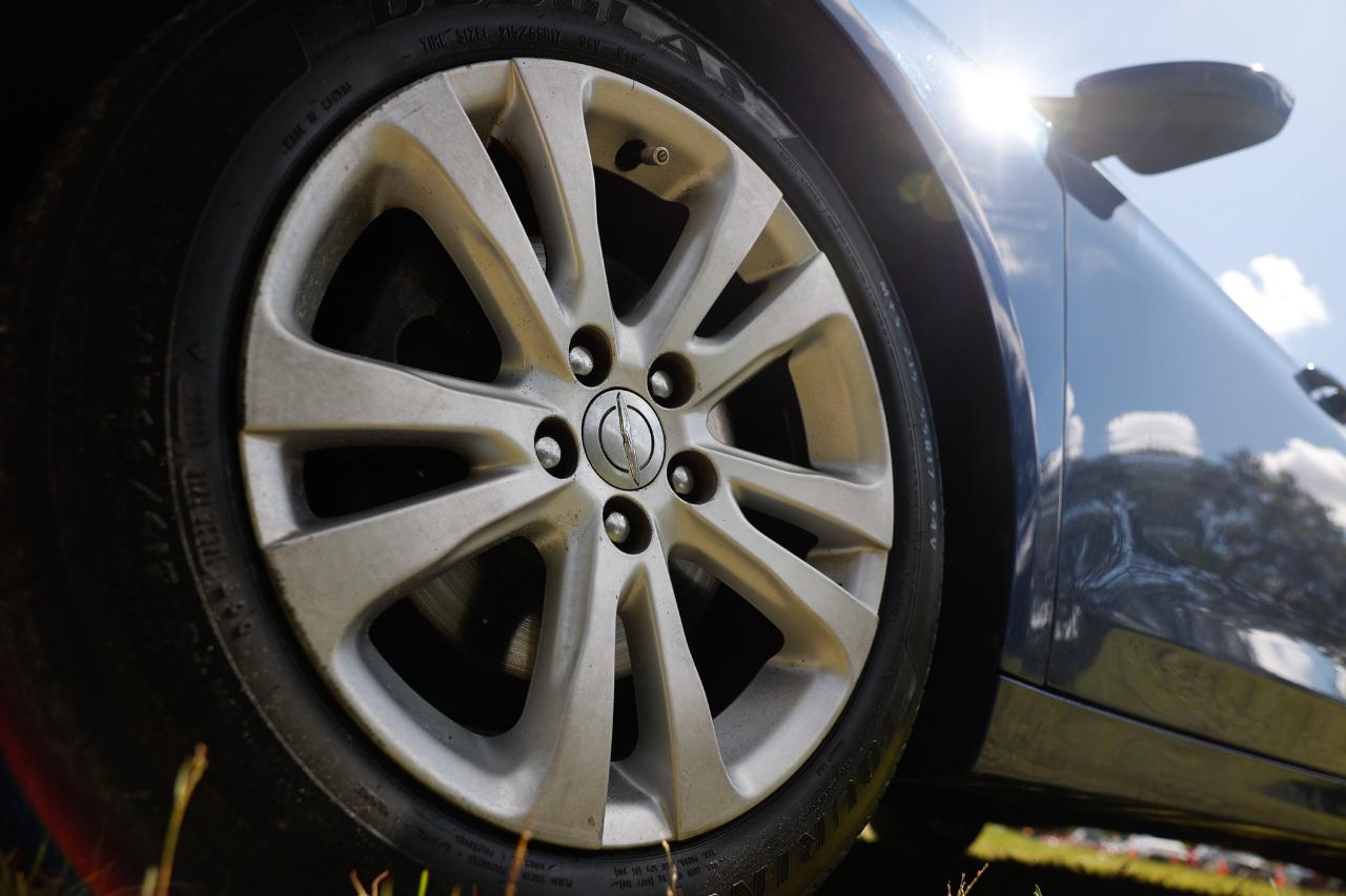 Chrysler 200 photo 30