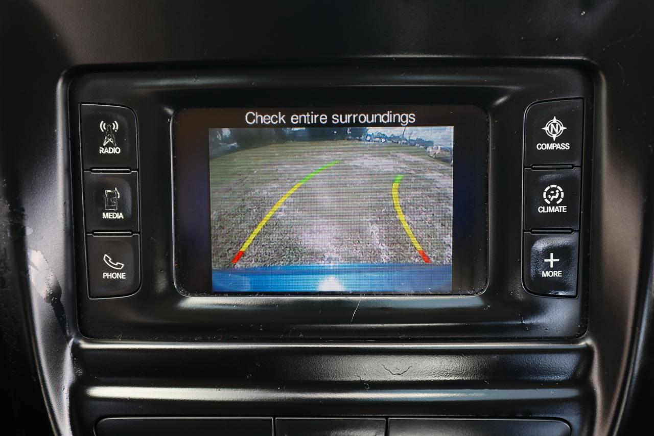 Chrysler 200 photo 31