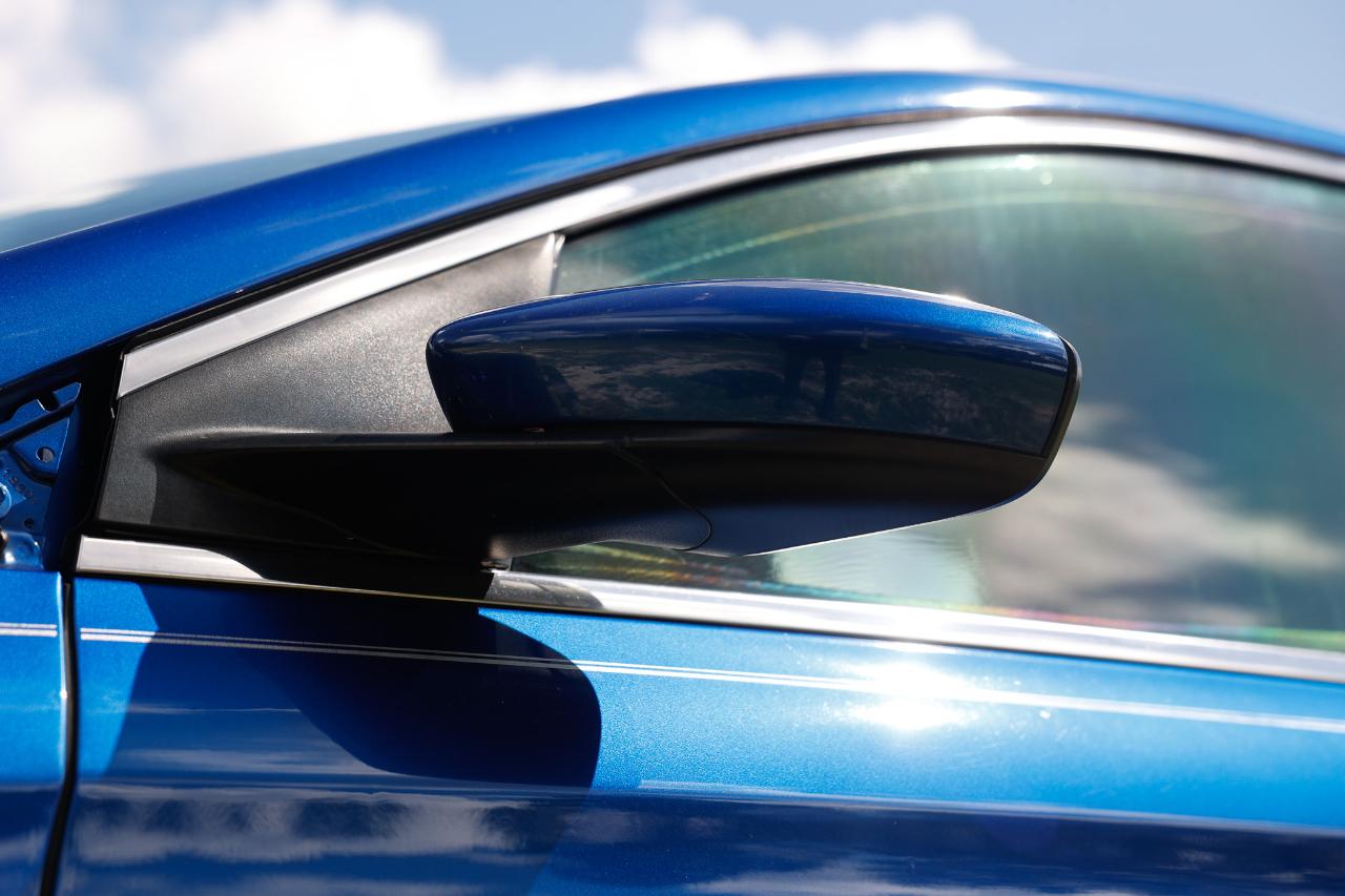 Chrysler 200 photo 34