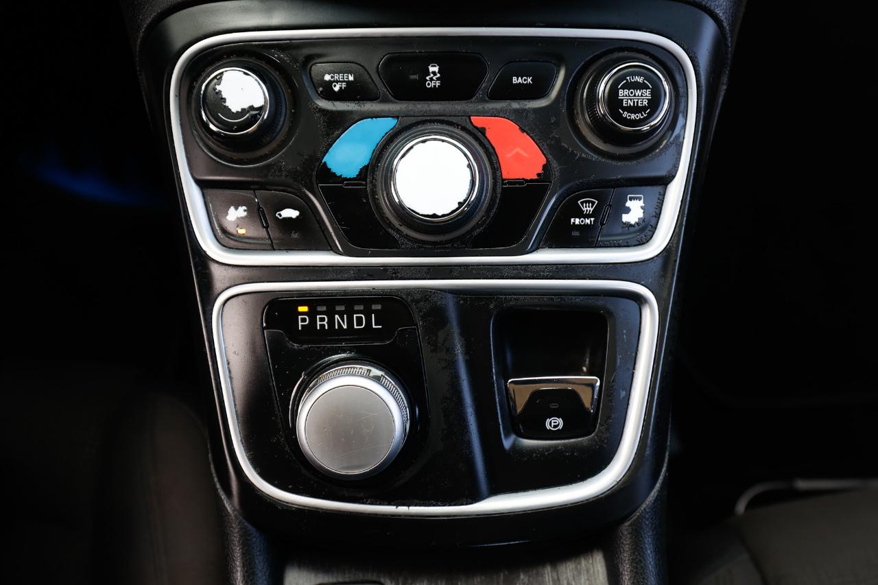 Chrysler 200 photo 40