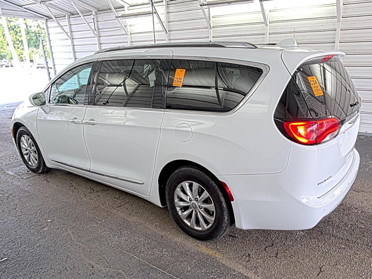 Chrysler Pacifica  2018