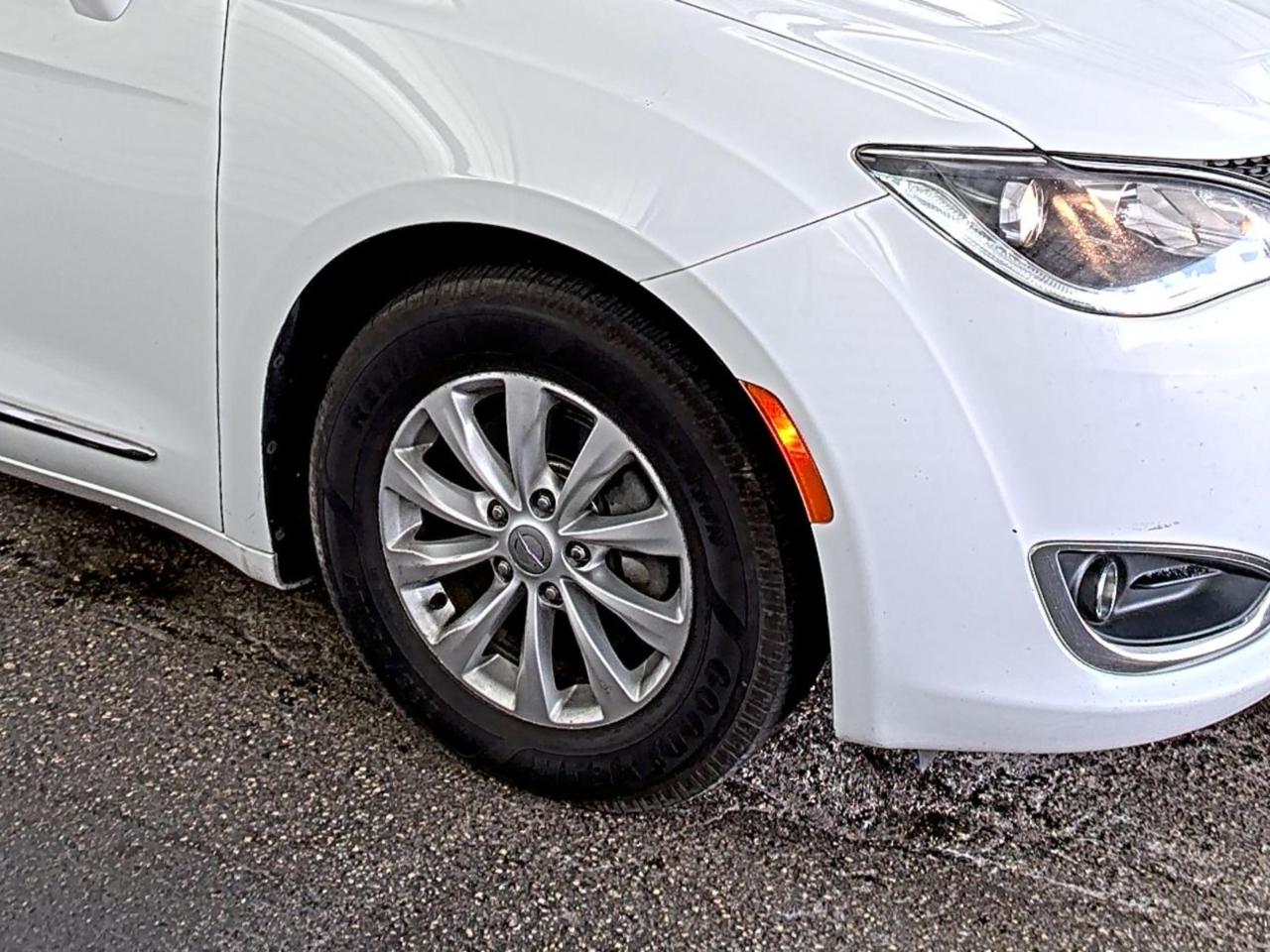 Chrysler Pacifica  2018