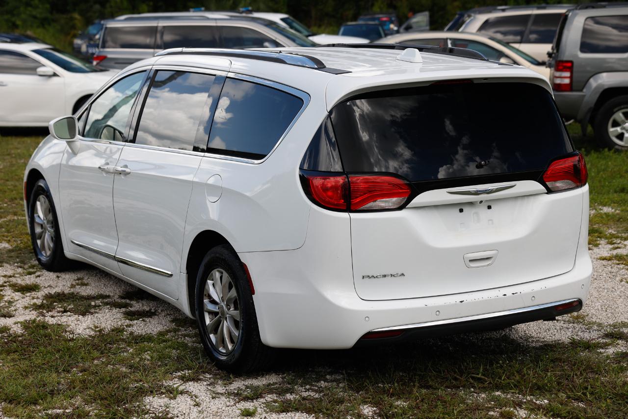 Chrysler Pacifica  2018