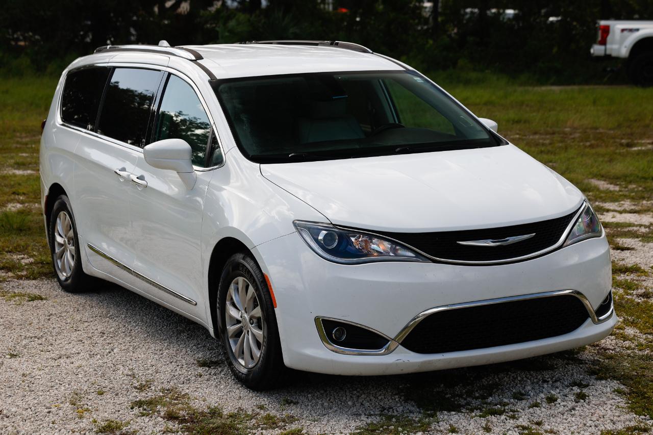 Chrysler Pacifica  2018