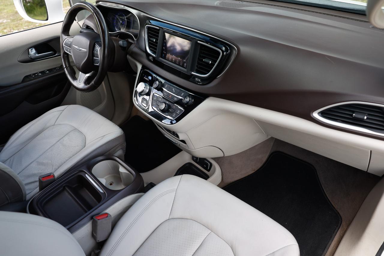 Chrysler Pacifica  2018