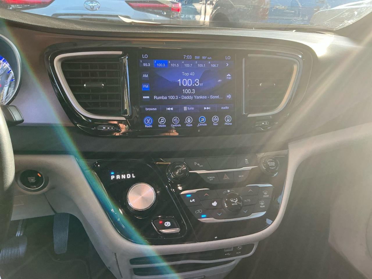 Chrysler Pacifica  2017