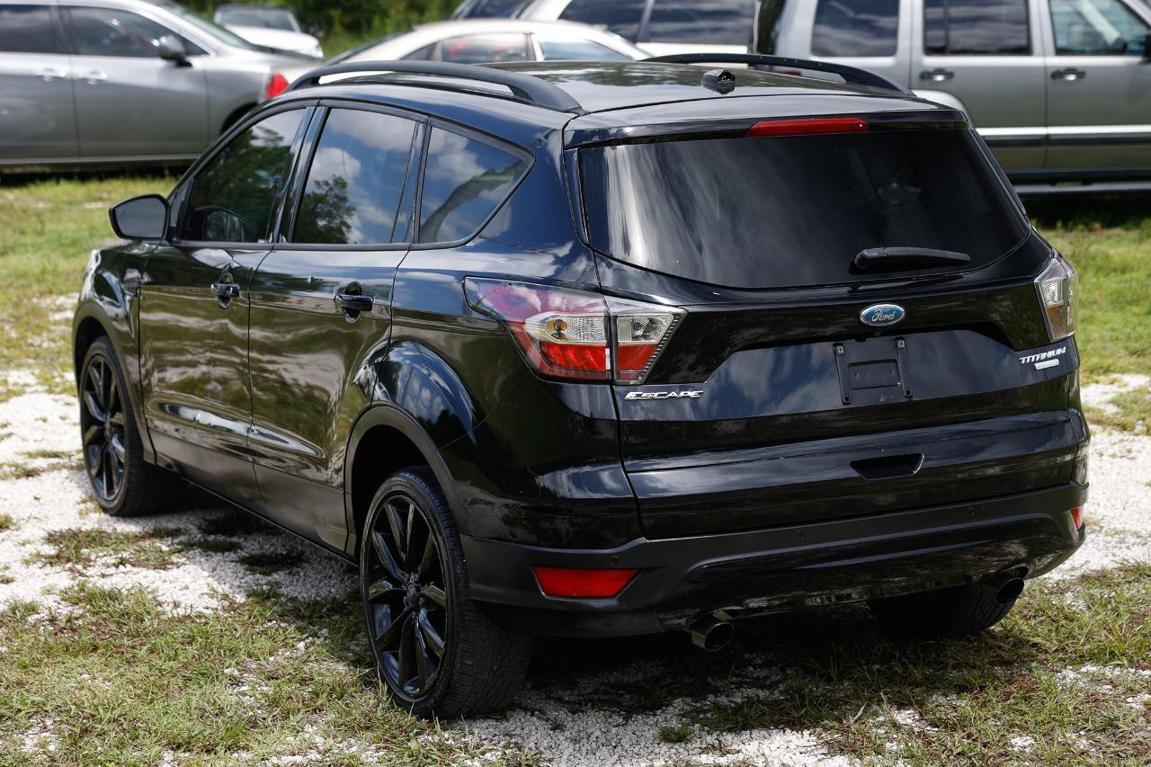 Ford Escape  2017