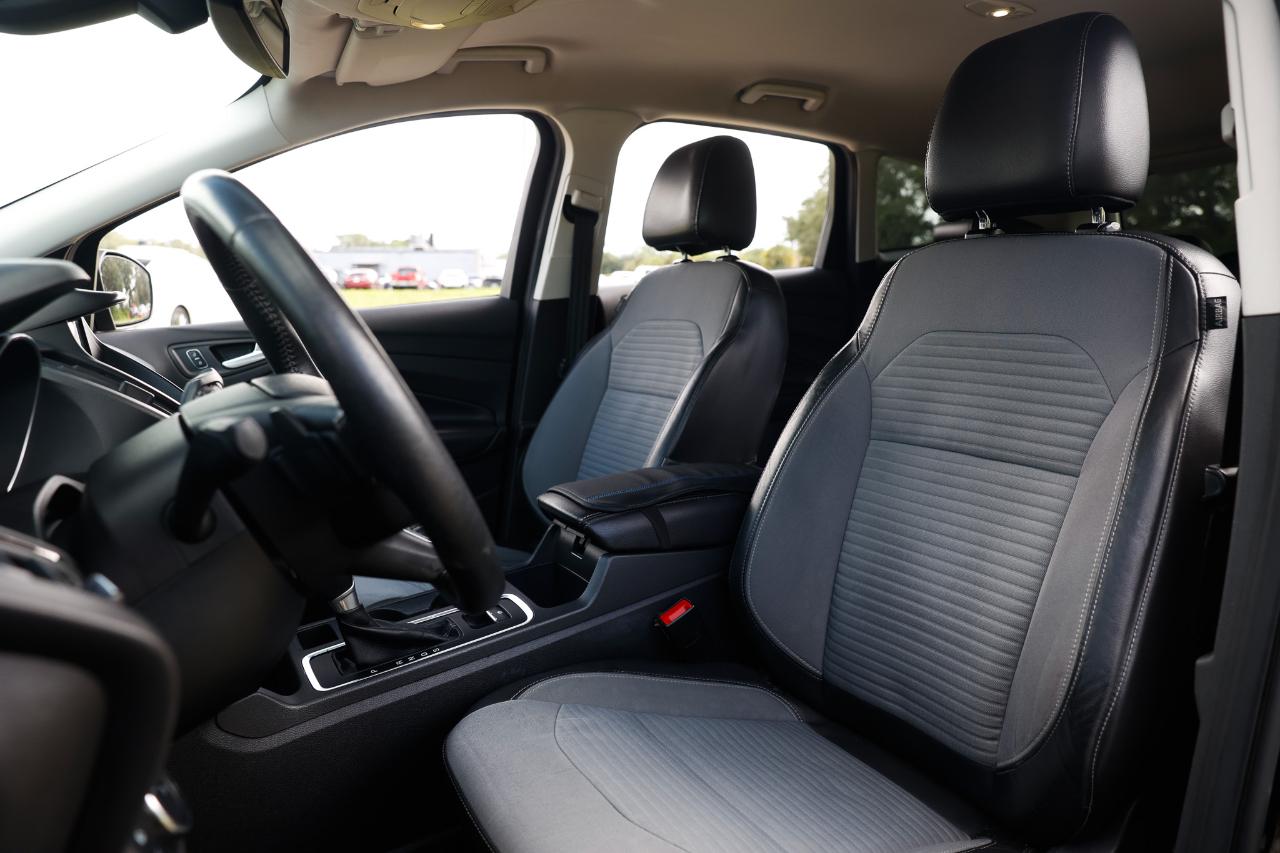Ford Escape  2017