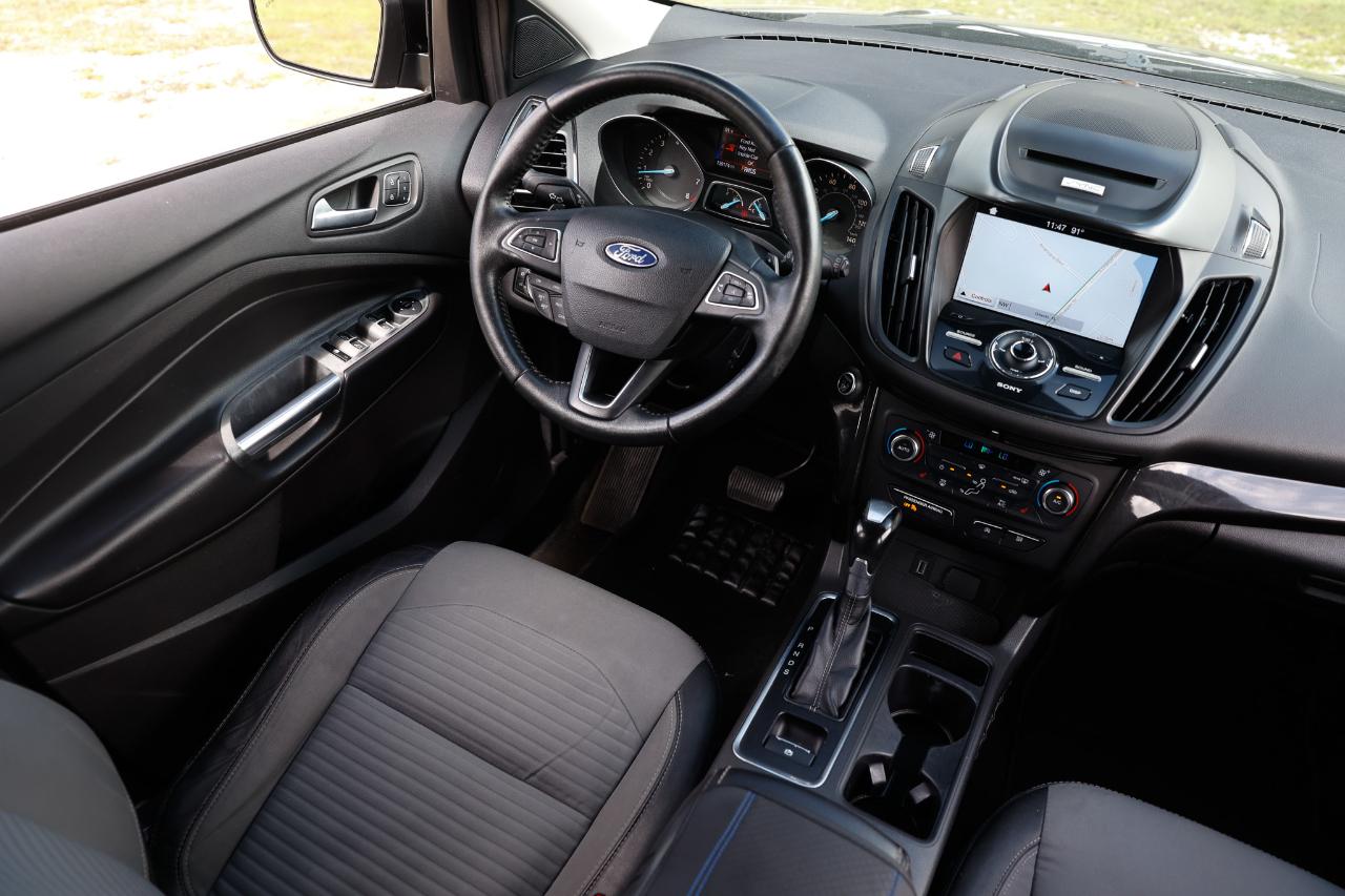 Ford Escape  2017