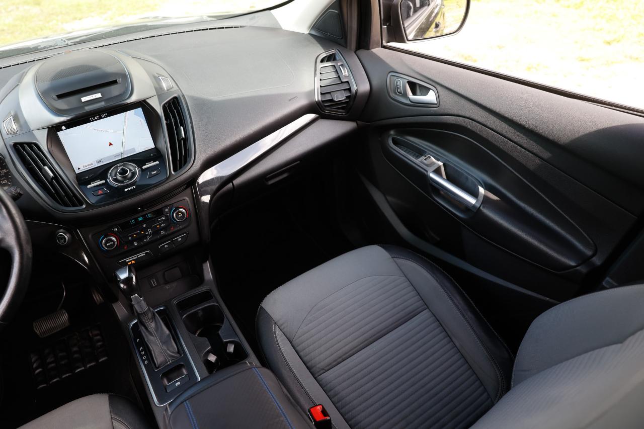 Ford Escape  2017