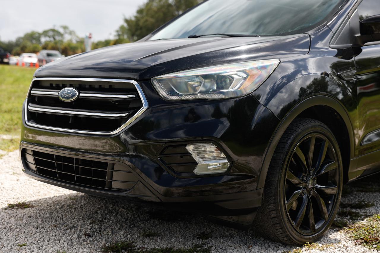 Ford Escape  2017