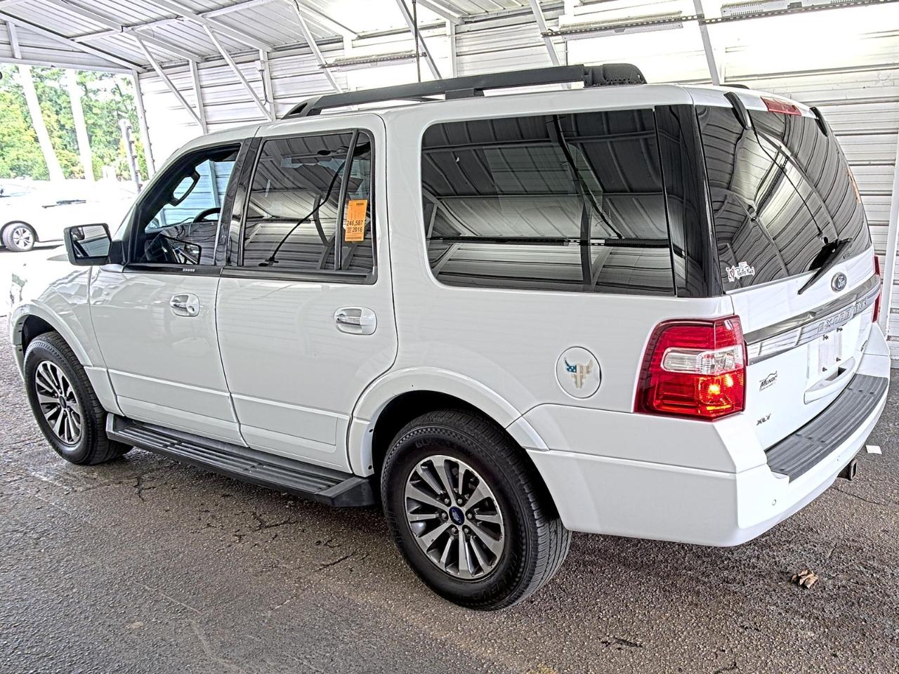 Ford Expedition  2016