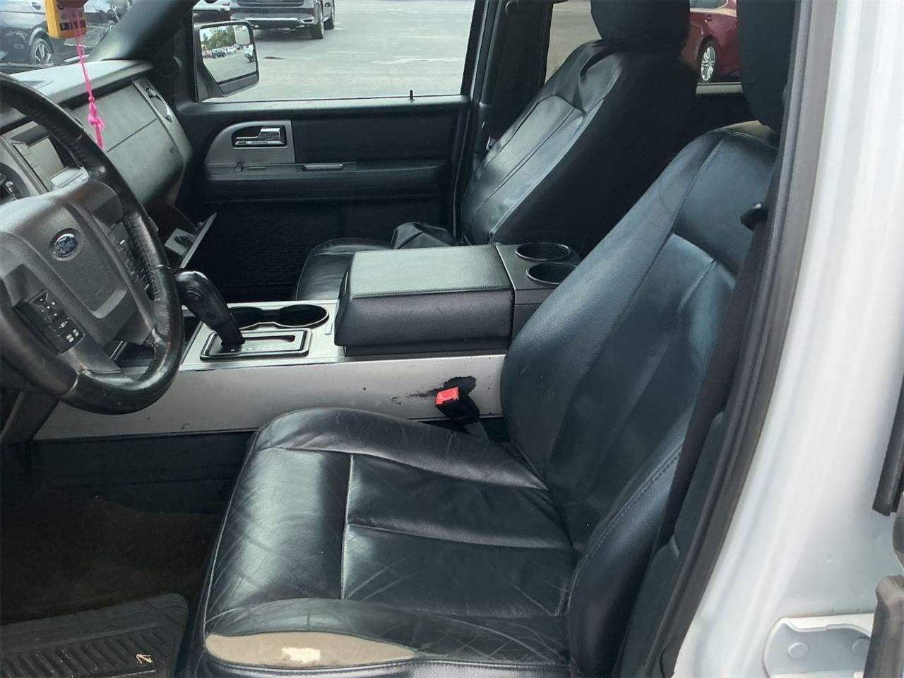 Ford Expedition  2016