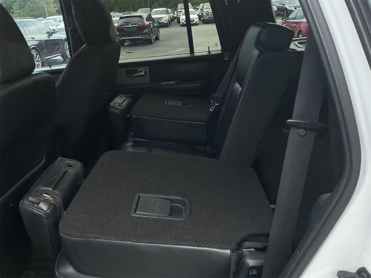Ford Expedition  2016