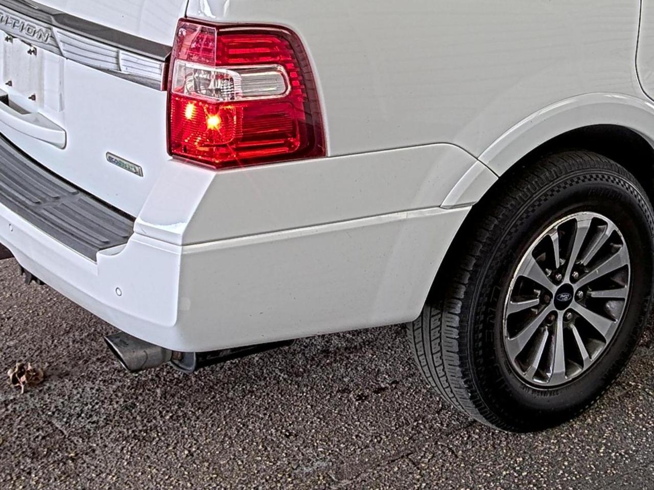 Ford Expedition  2016