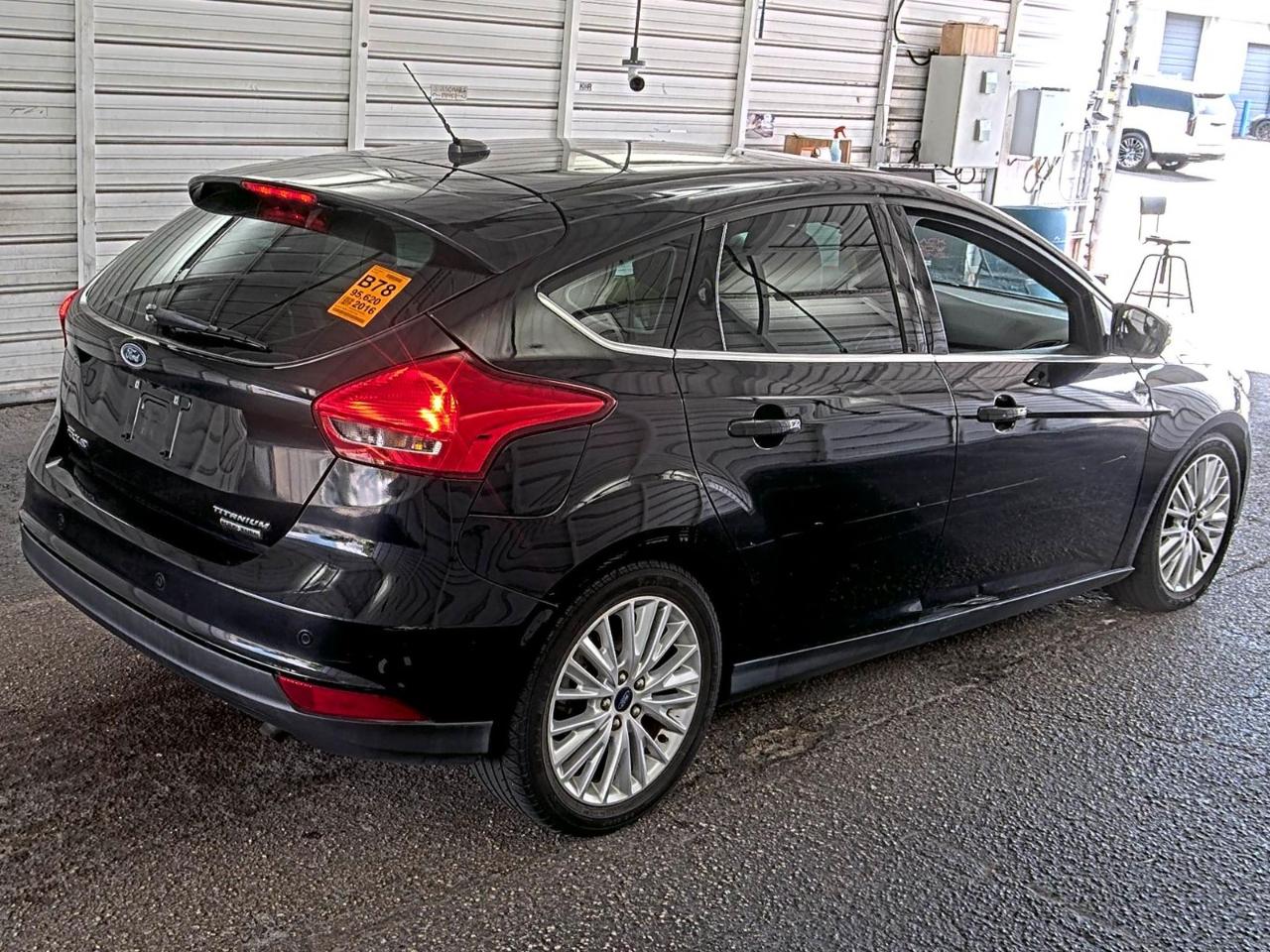 Ford Focus  2016