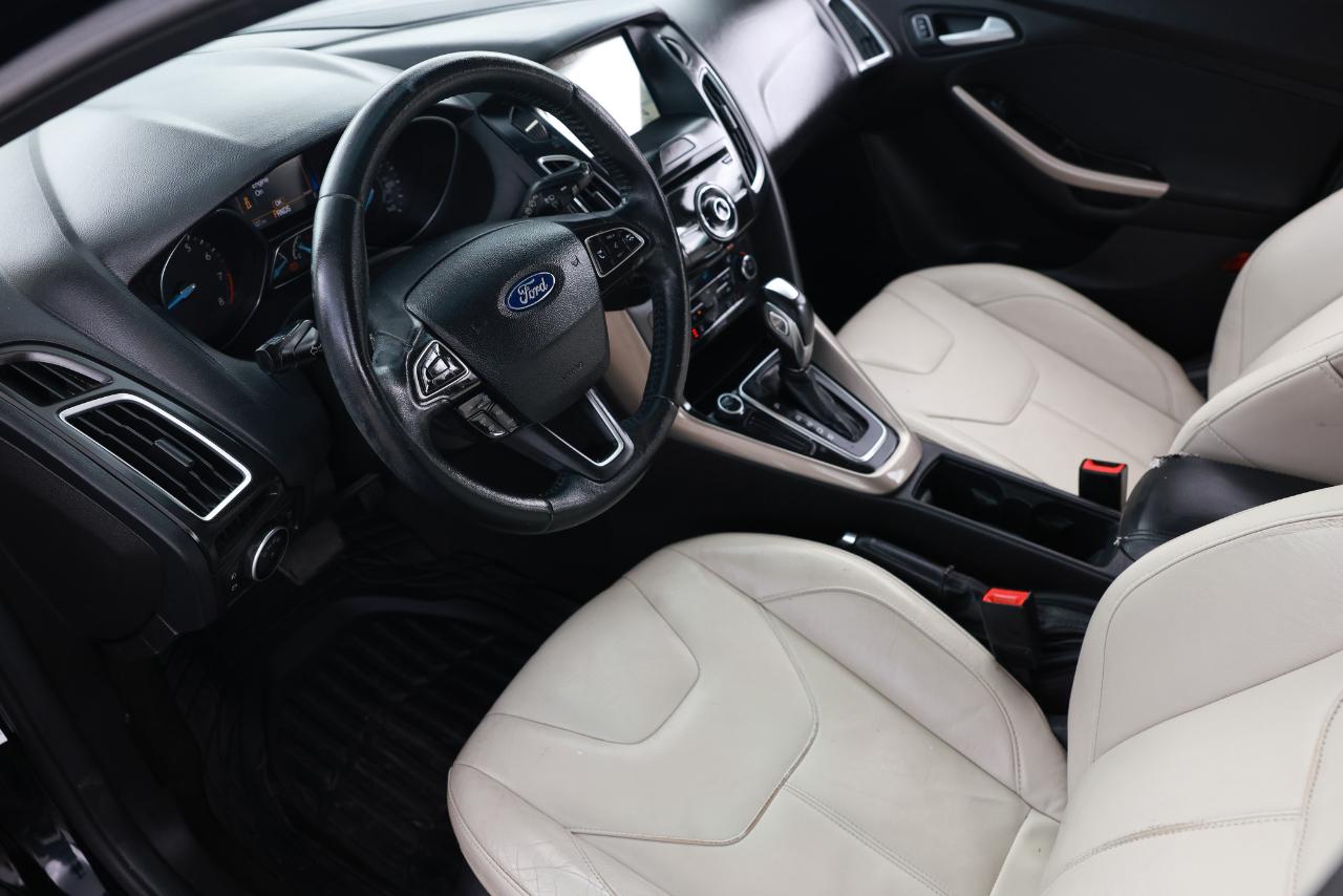 Ford Focus  2016