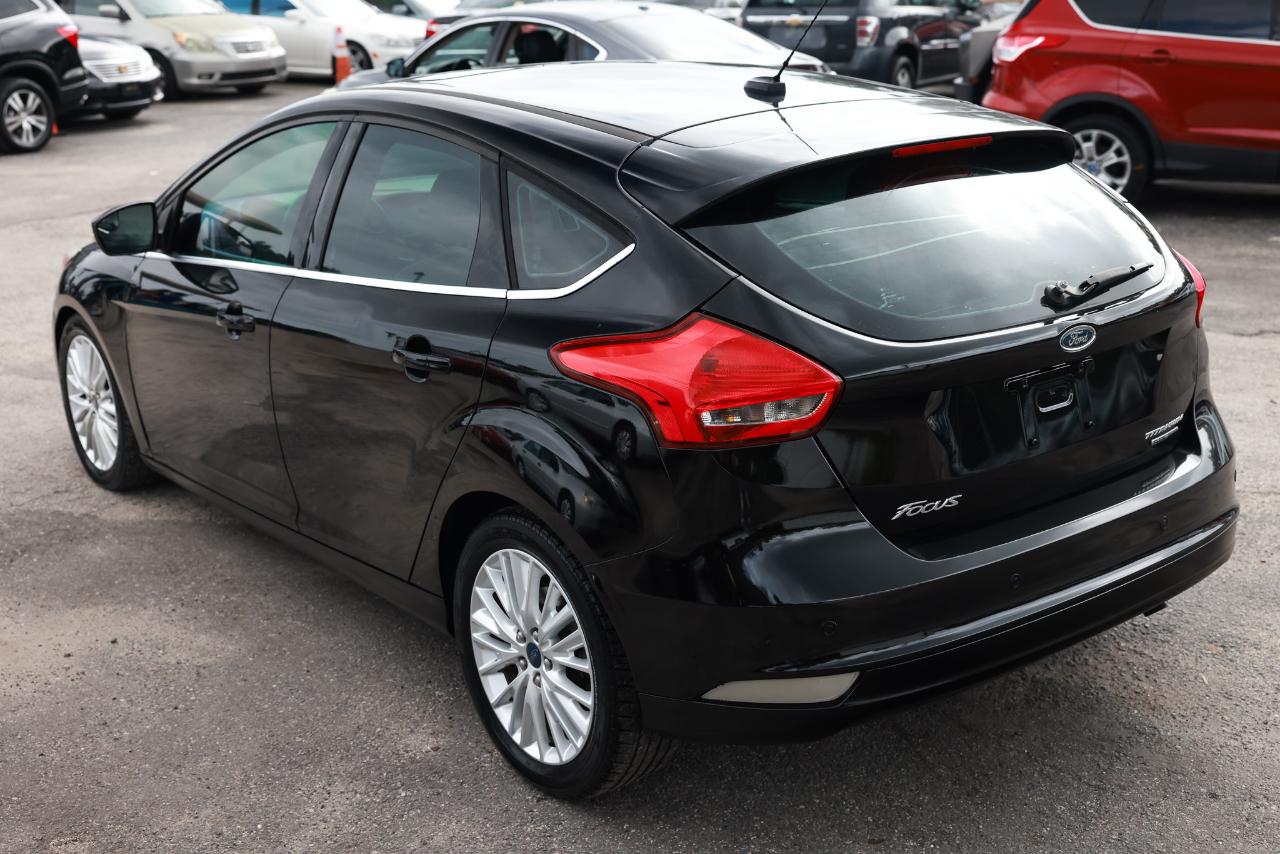 Ford Focus  2016