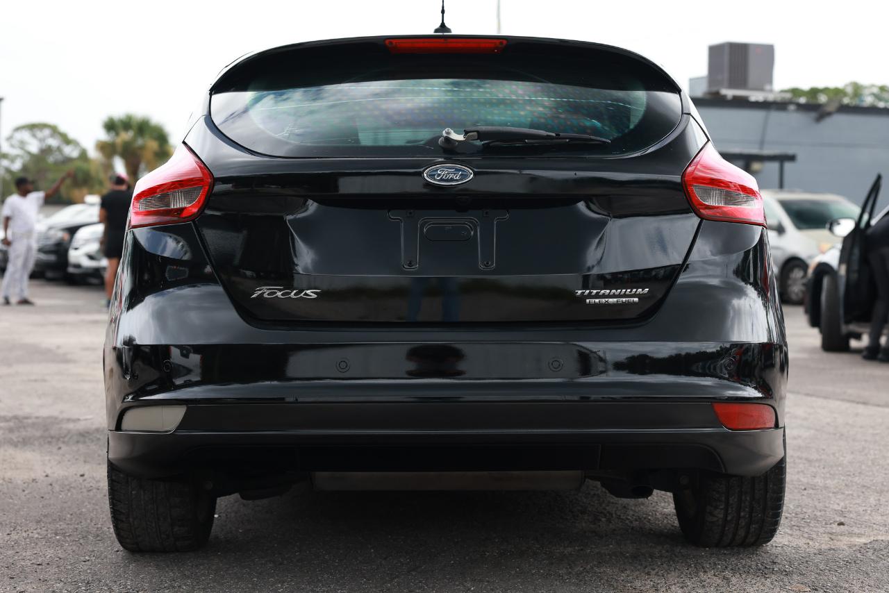 Ford Focus  2016