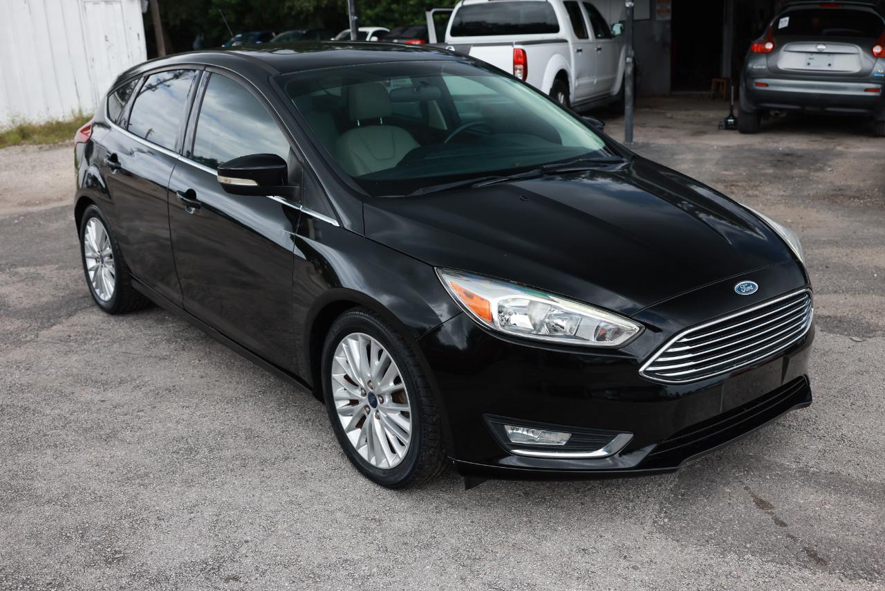 Ford Focus  2016