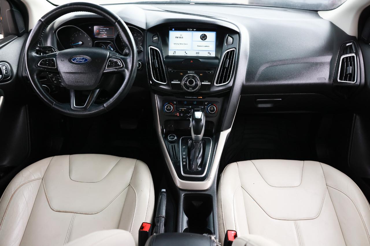 Ford Focus  2016