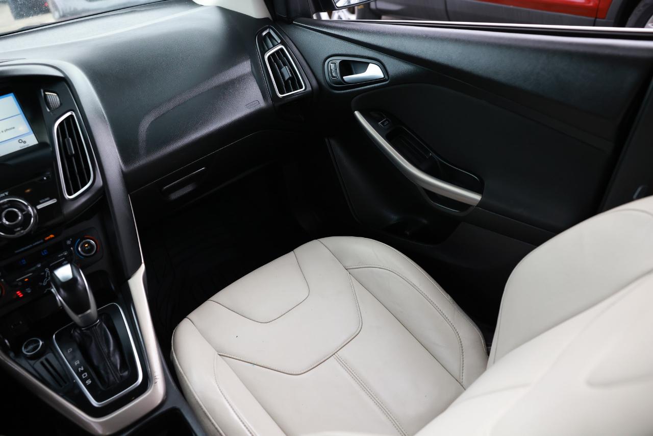 Ford Focus  2016