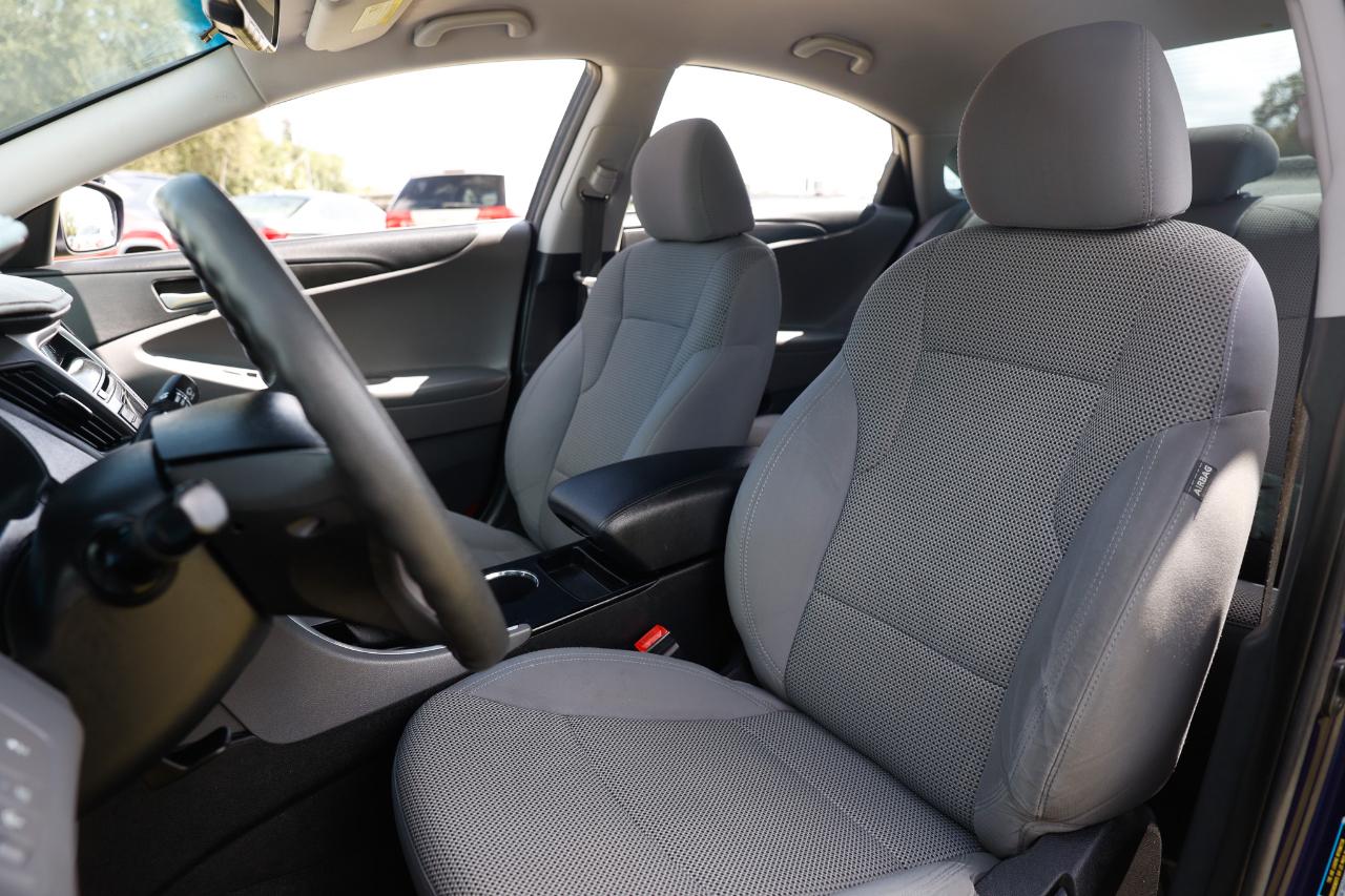 Hyundai Sonata  2013
