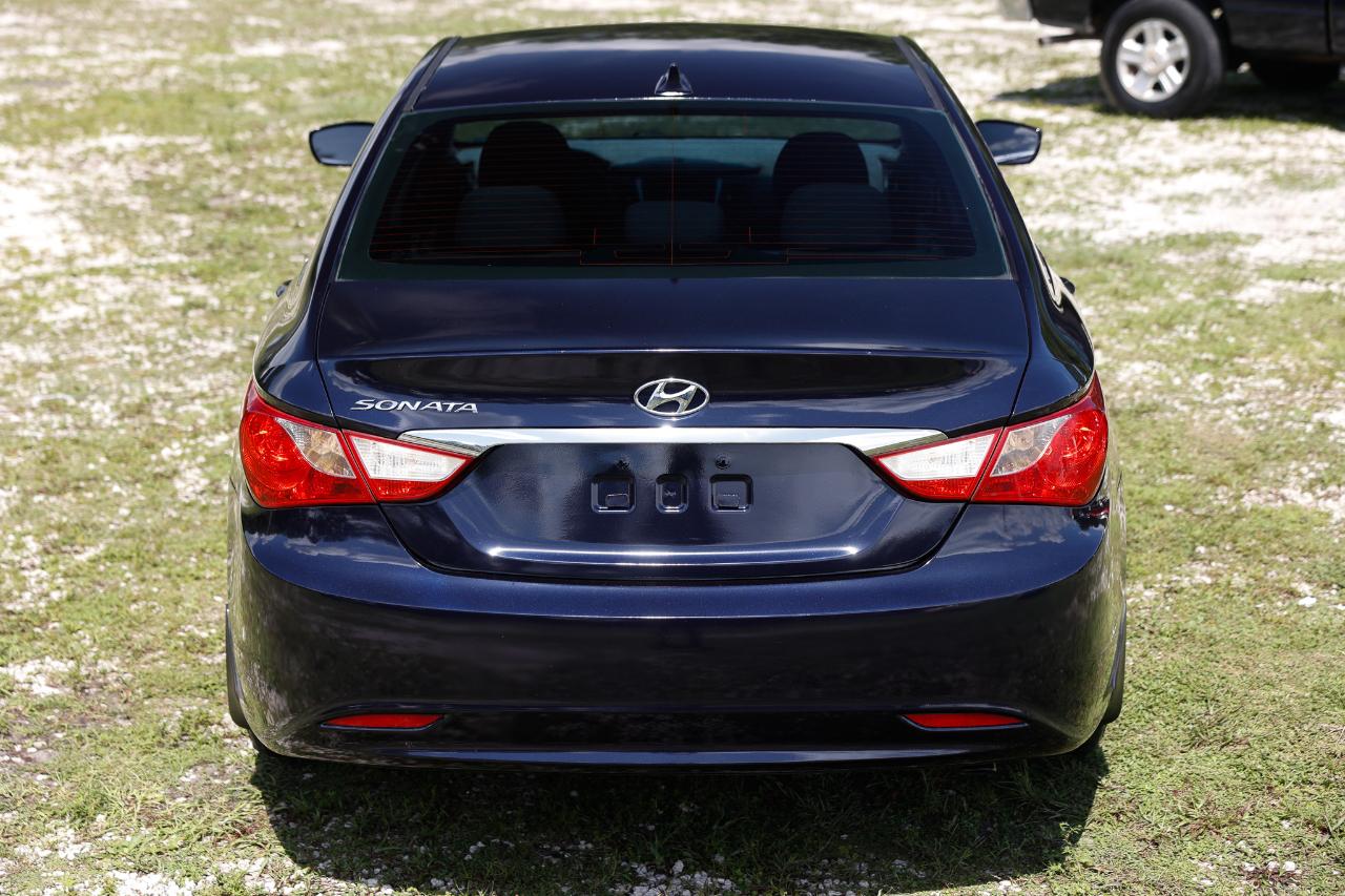 Hyundai Sonata  2013