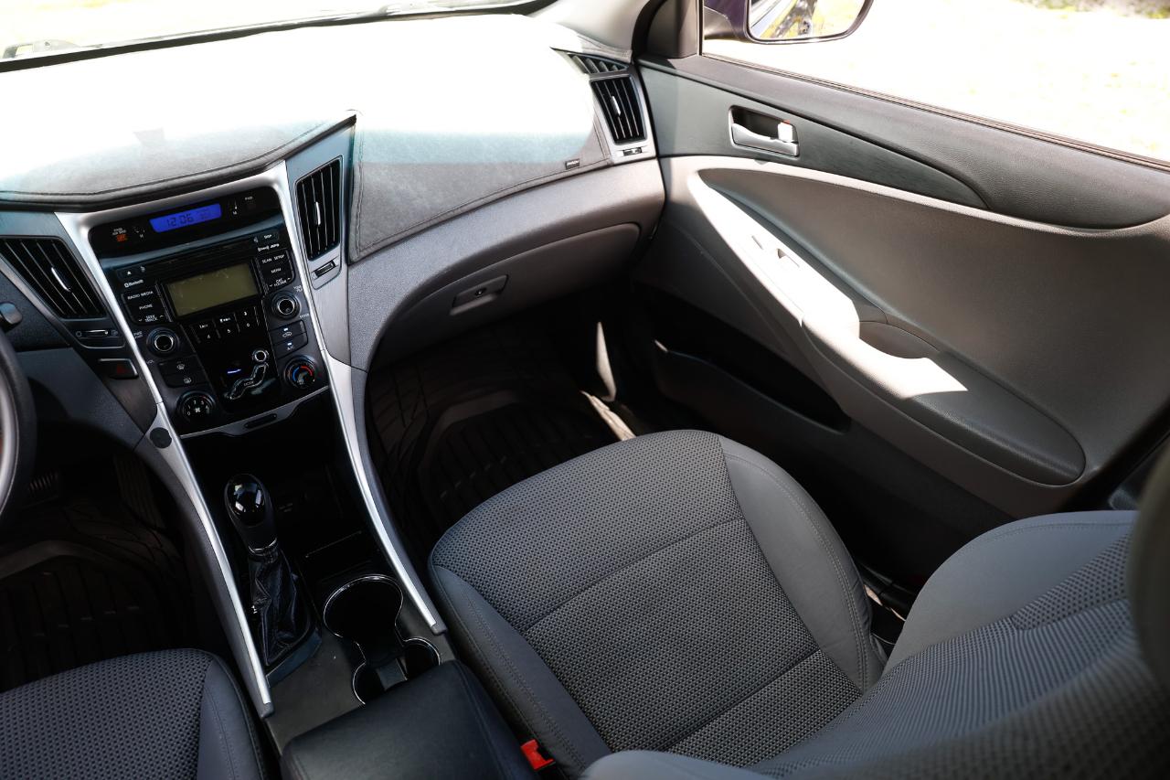 Hyundai Sonata  2013