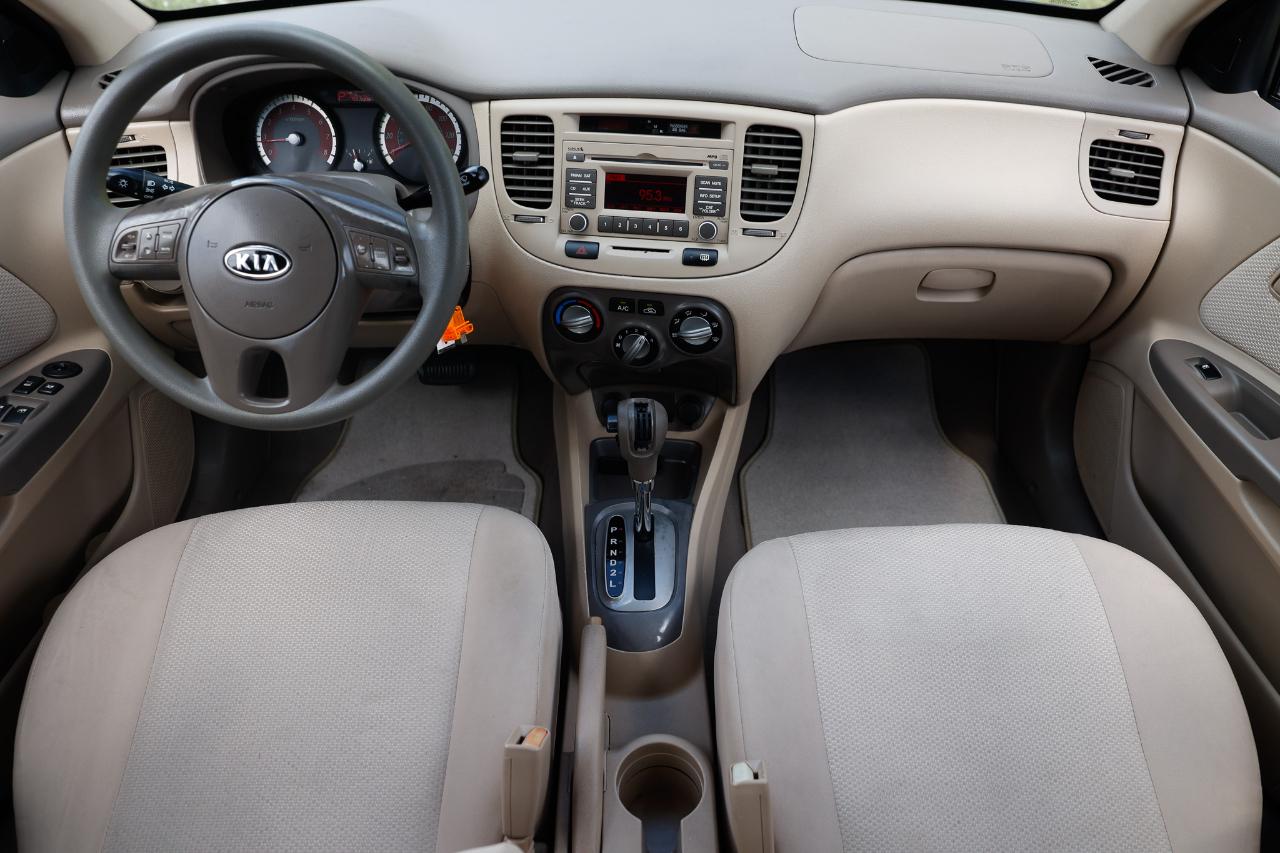 Kia Rio  2010