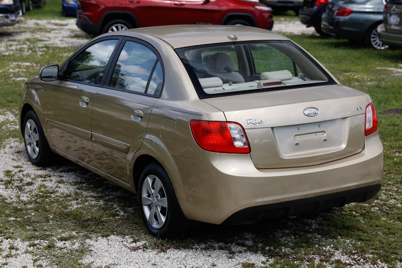 Kia Rio  2010