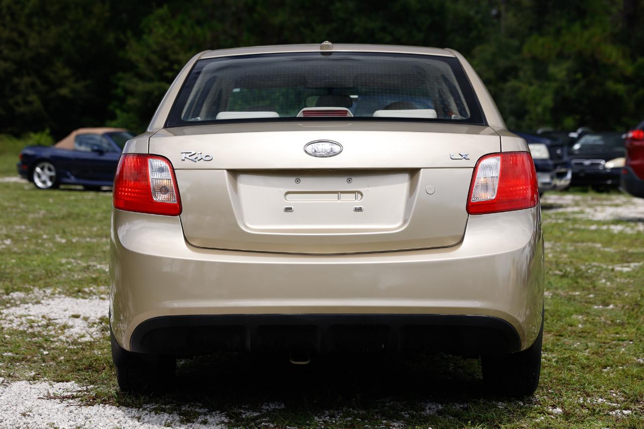 Kia Rio  2010