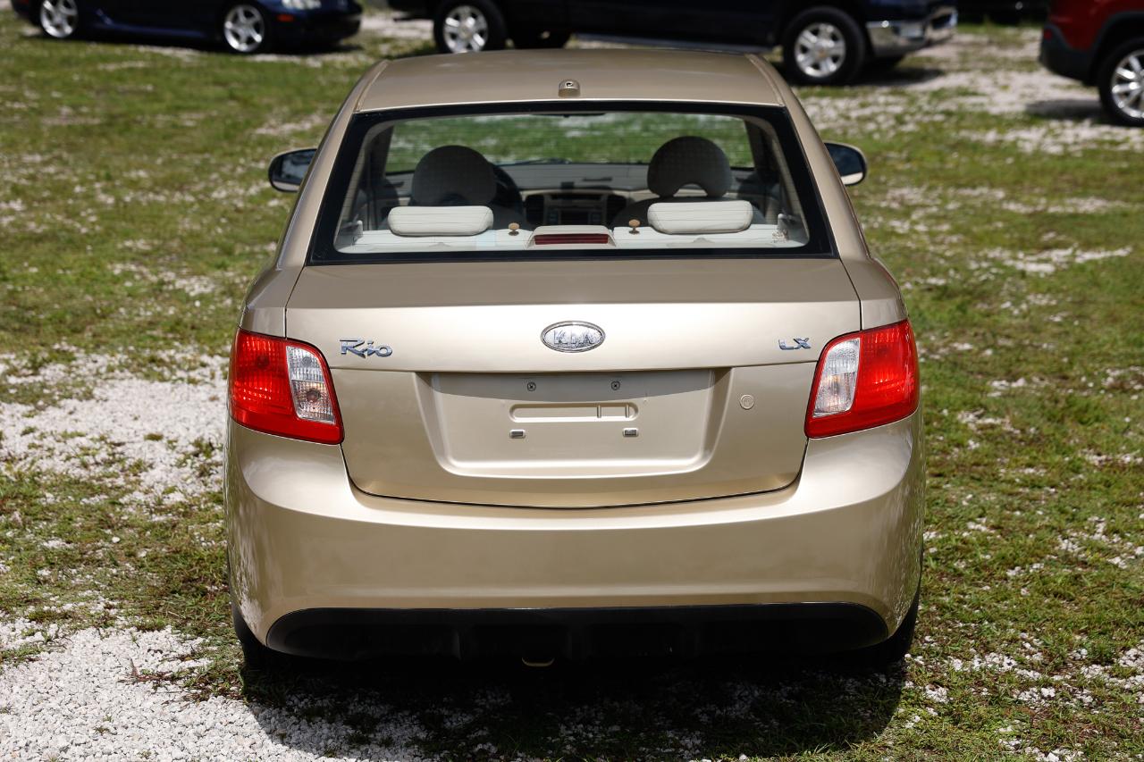 Kia Rio  2010