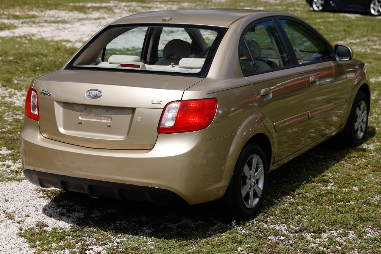 Kia Rio  2010