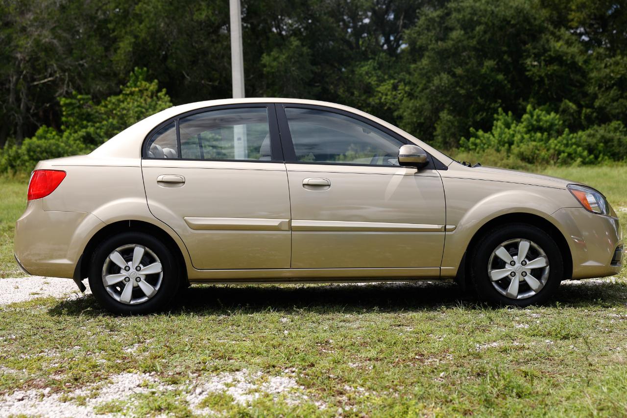 Kia Rio  2010