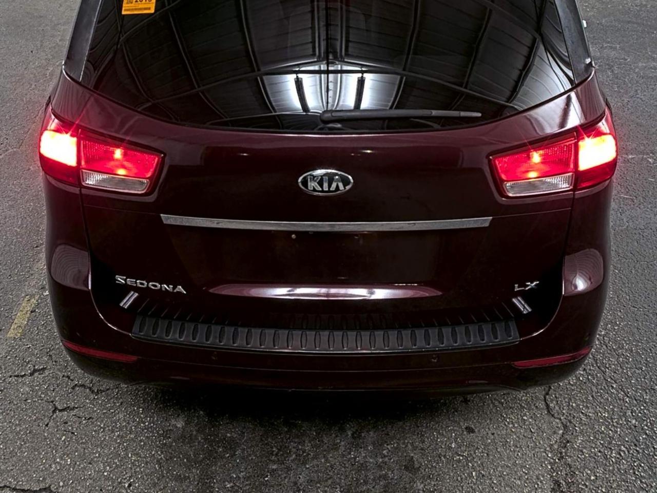 Kia Sedona  2015