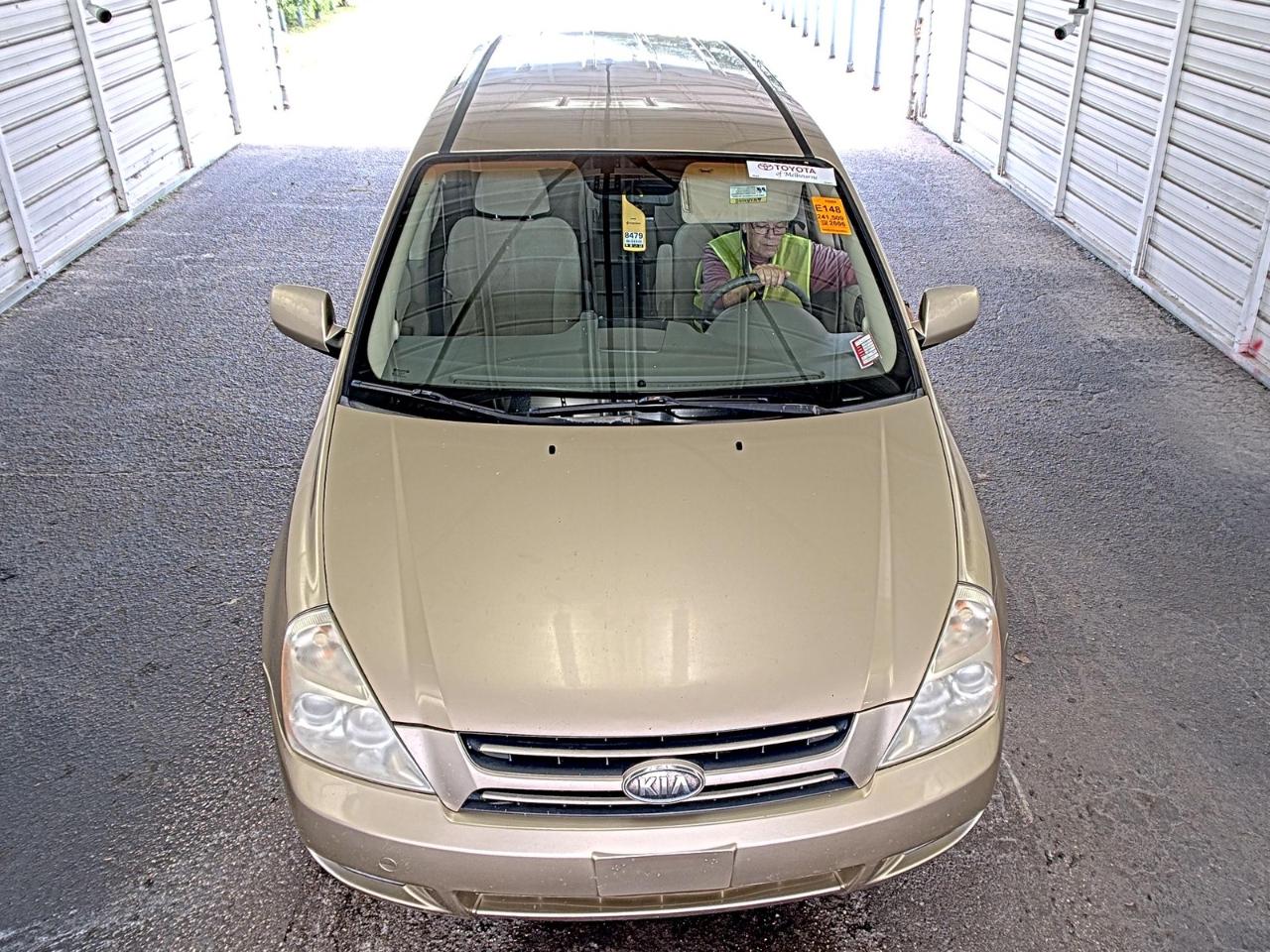 Kia Sedona  2006