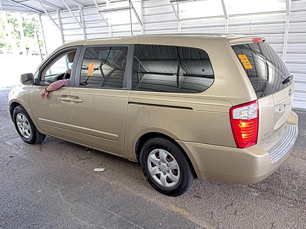Kia Sedona  2006