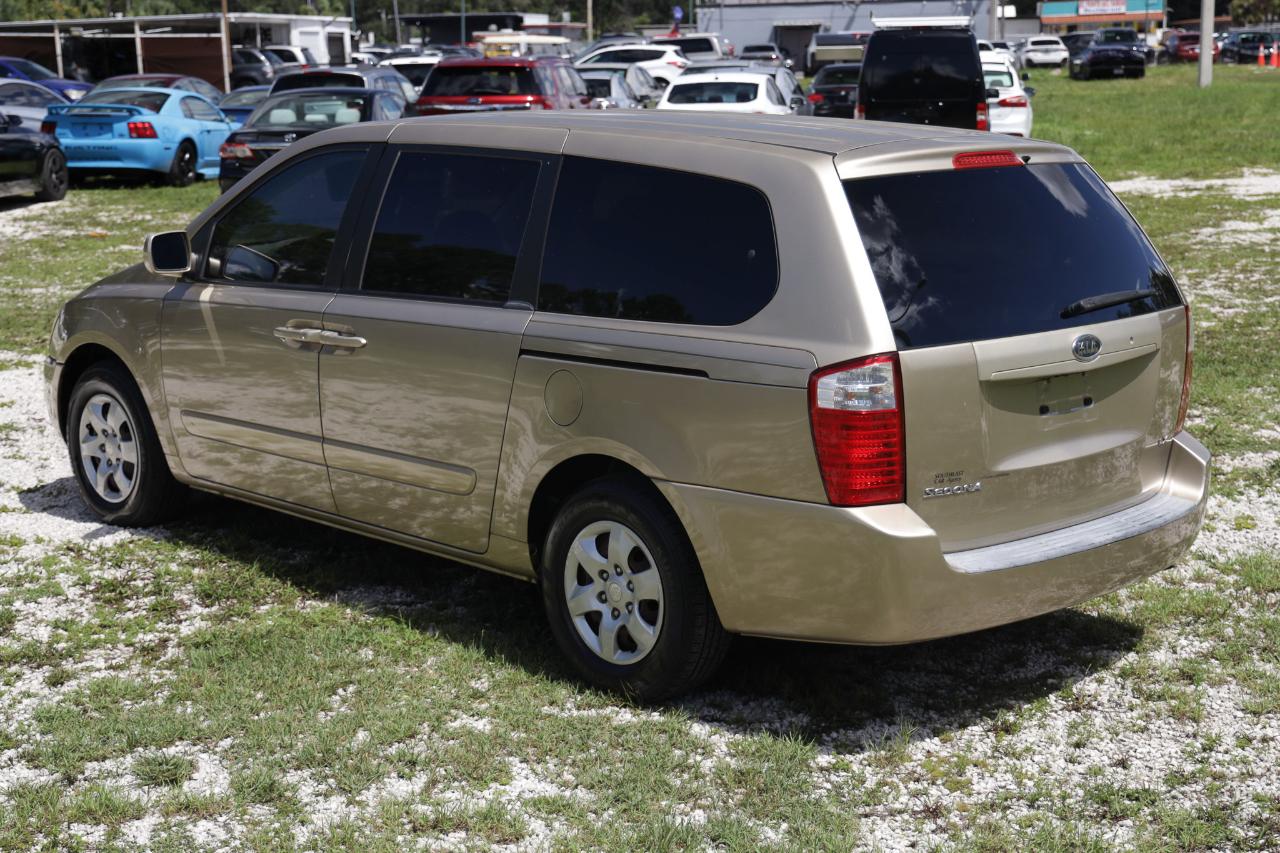 Kia Sedona  2006