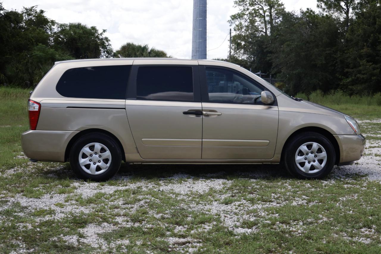 Kia Sedona  2006