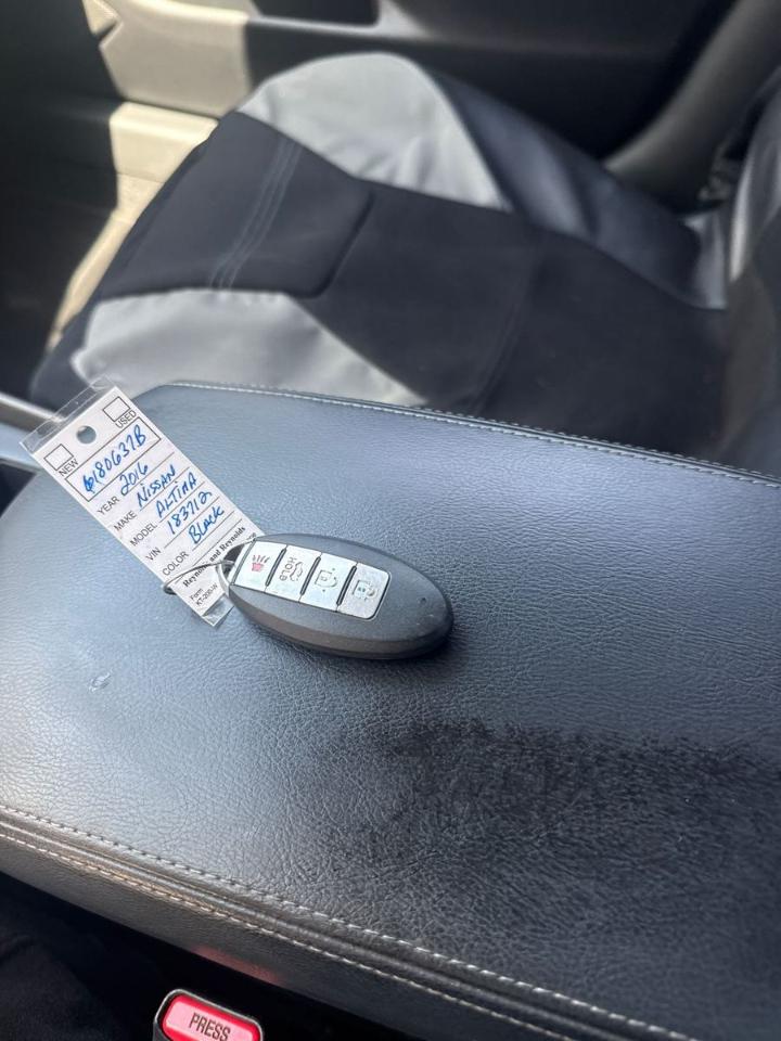 Nissan Altima  2016