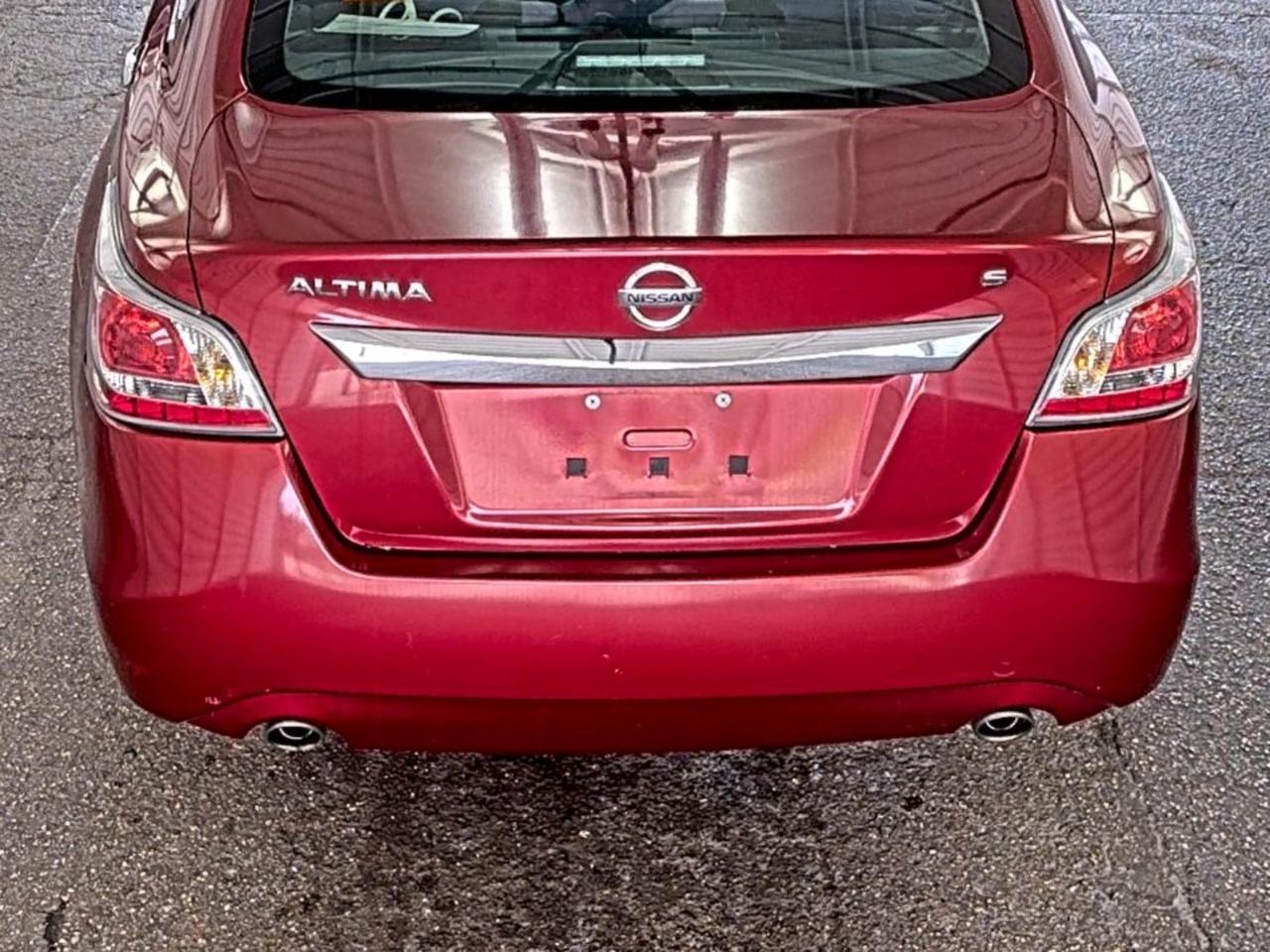 Nissan Altima  2015
