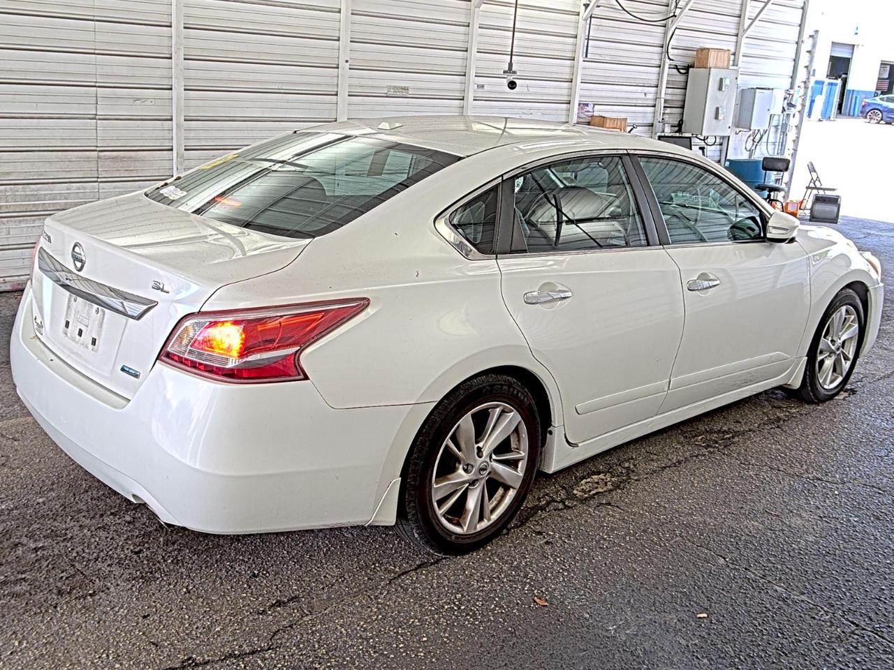 Nissan Altima  2013